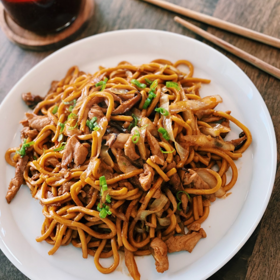 ŞANGAY NOODLE CHICKEN