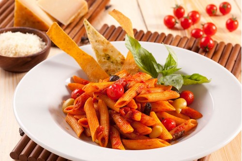 DANA ETLİ PENNE ARRABIATA 