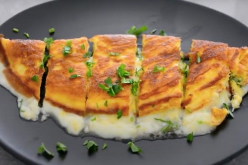 KAŞARLI OMLET