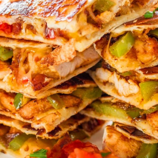 Tavuklu Quesadilla